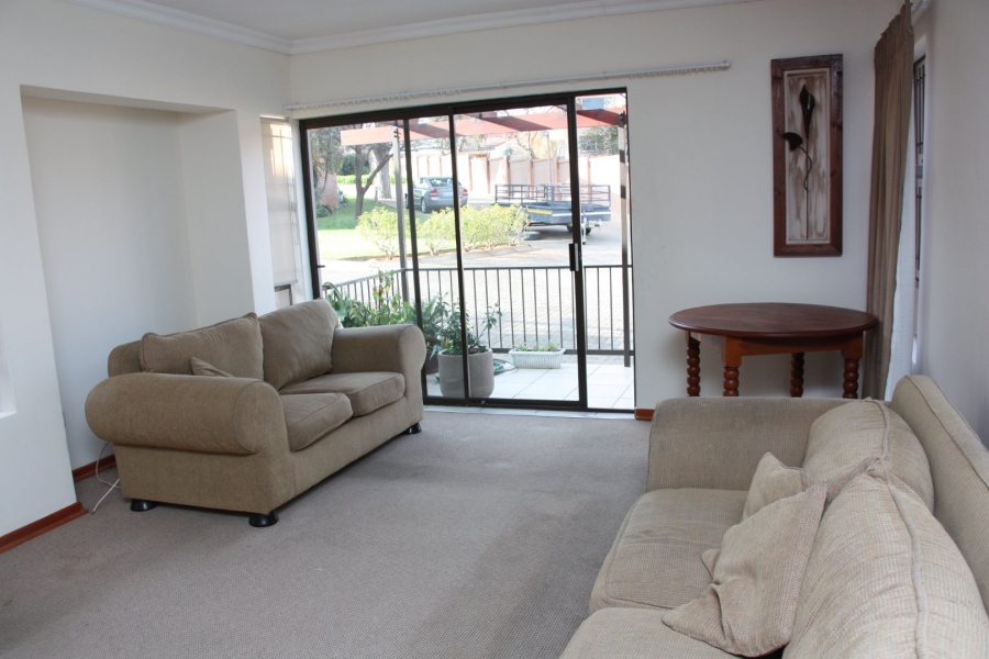 2 Bedroom Property for Sale in Langenhovenpark Free State